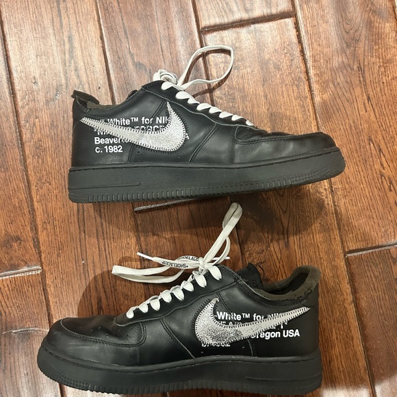 Nike Air Force 1 Low '07
Off-White MoMA - Picture 2 of 8